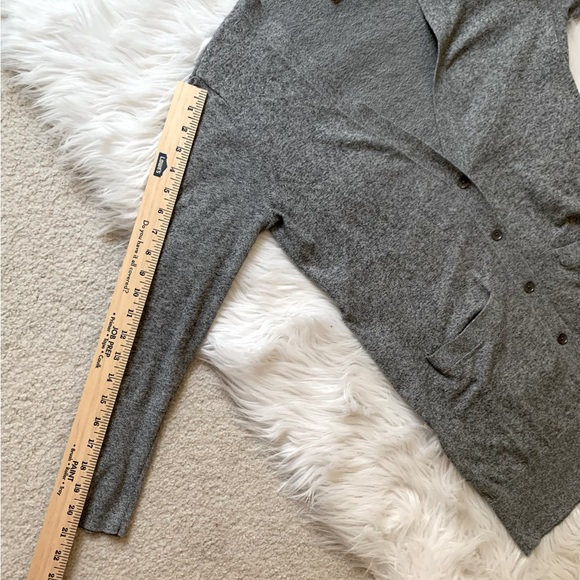 Banana Republic Long Cardigan w/ Pockets - Picture 15 of 15